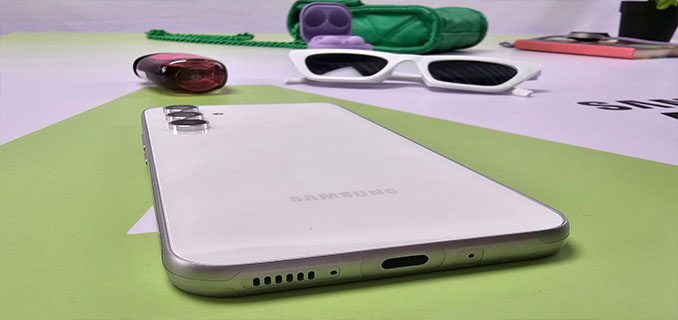 Bukan Hanya Agar Jadi Tipis Ini Alasan HP Kini Tak Punya Lubang Headset